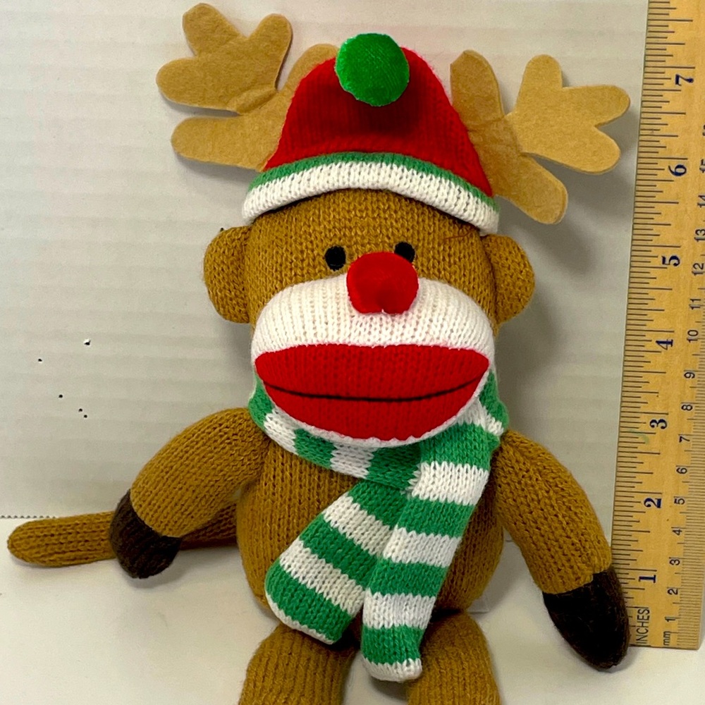 Christmas Sock Monkey  12"
Reindeer hat green/white muffler Soft